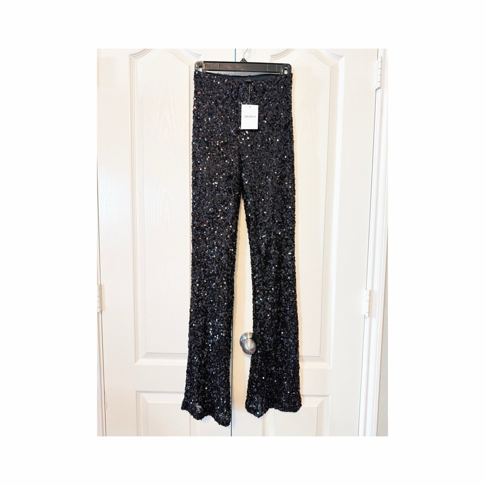 Forever 21 Black Sequin Hi Rise Flare Pants Size Small NWT